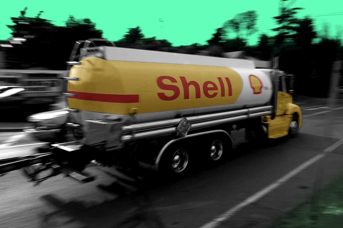 A Shell truck.