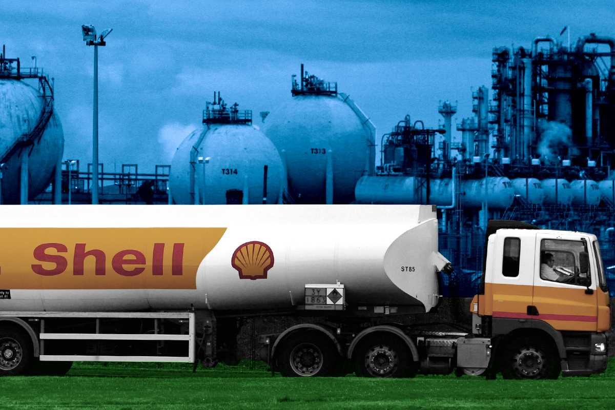 A Shell truck.