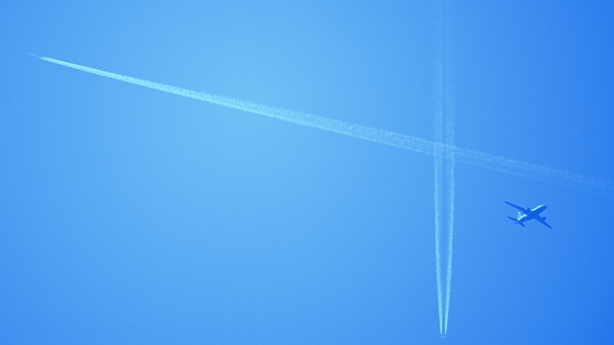Contrails.