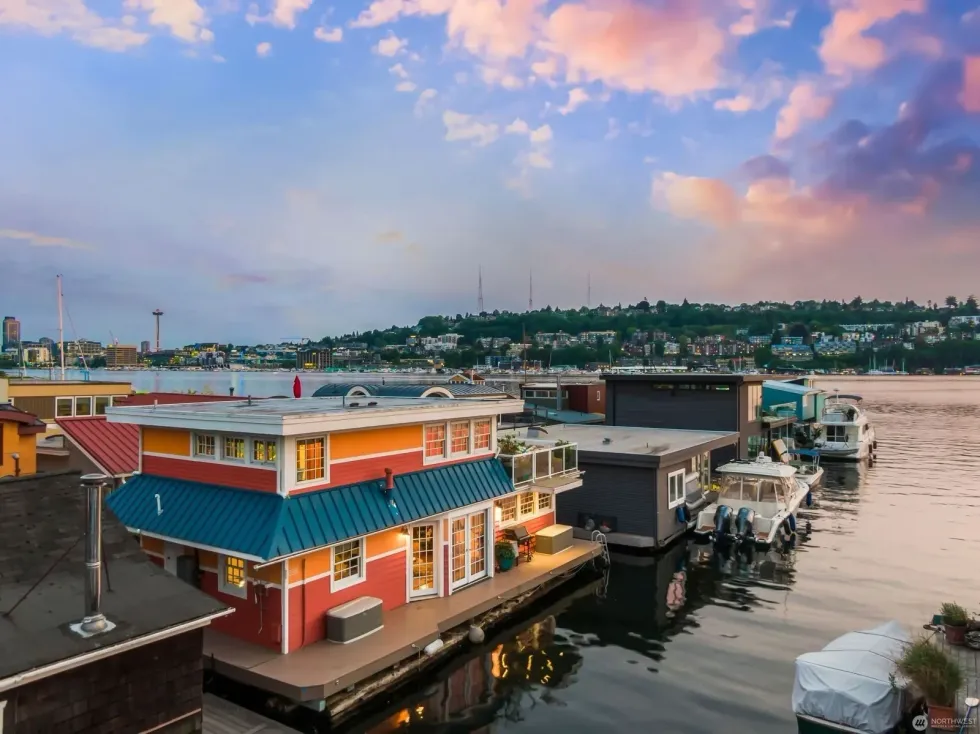 Hummingbird House on Seattle's Lake Union