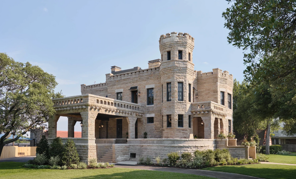 Waco, Texas castle featured on show "Fixer Upper"